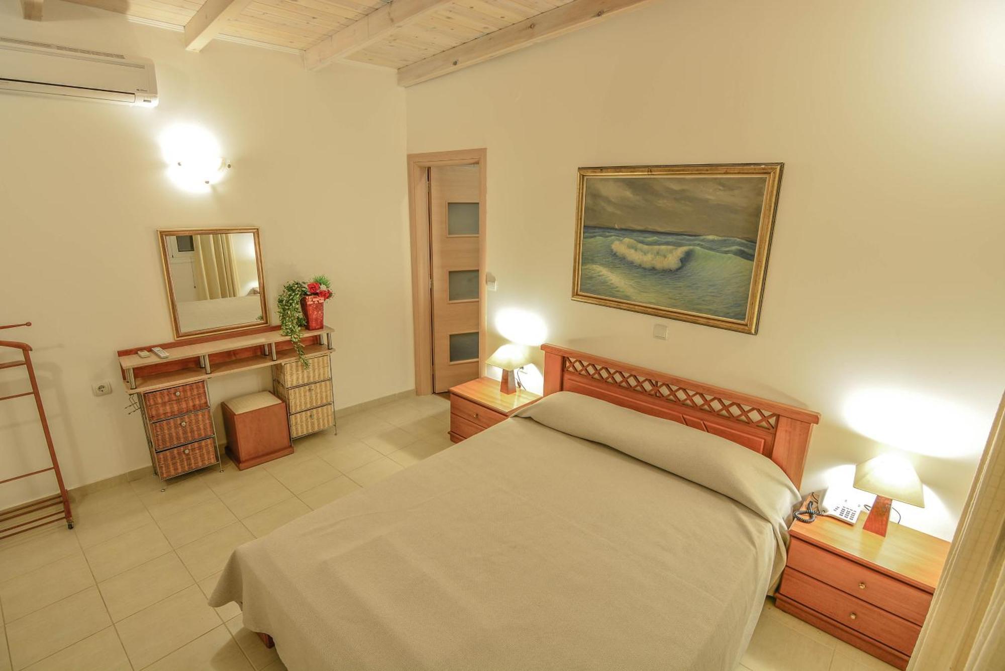 Village 4*