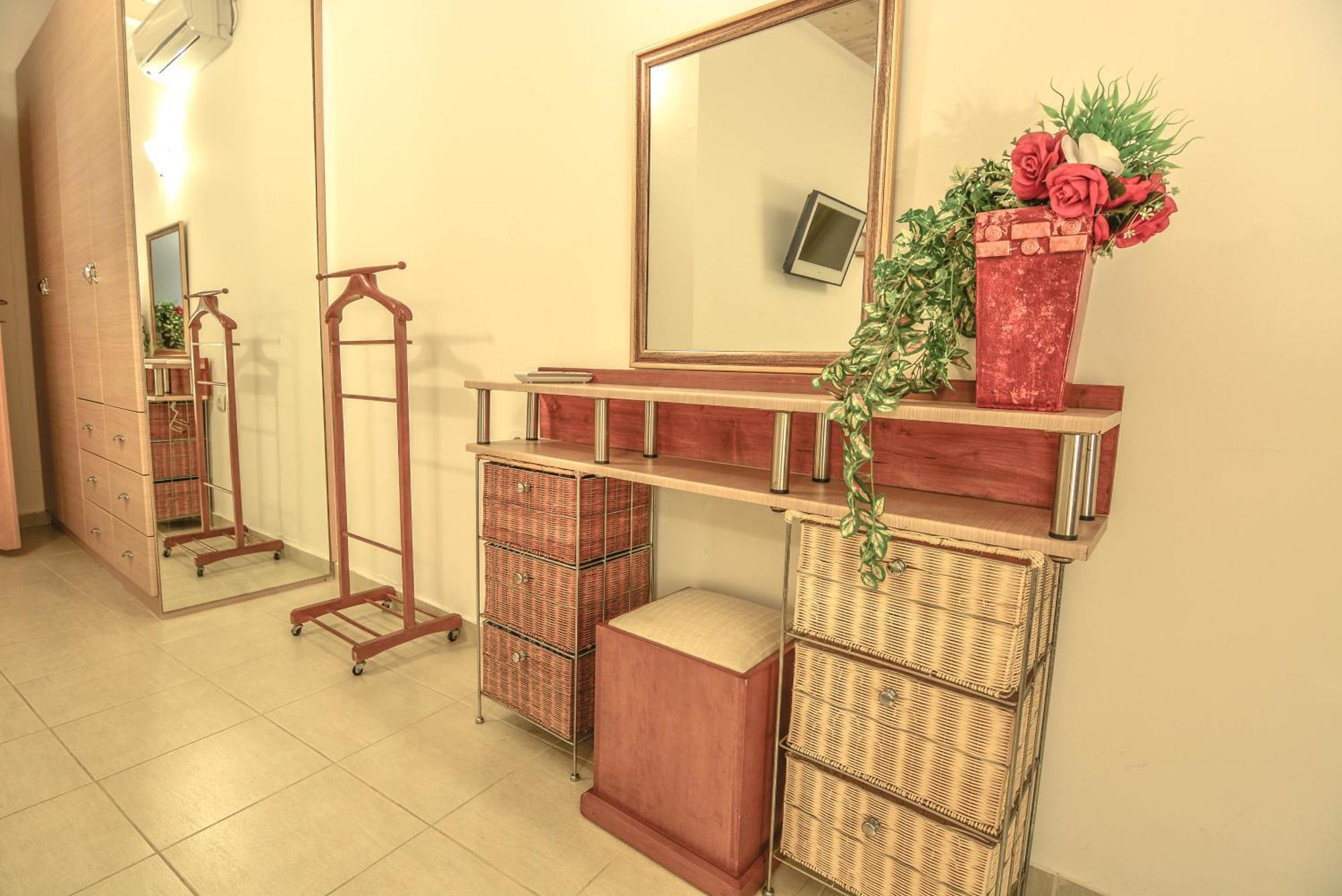 Aparthotel Village 4*
