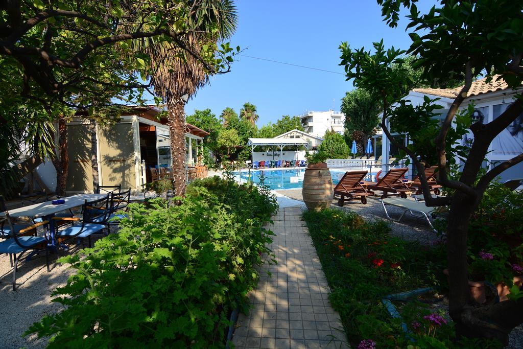 Aparthotel Village 4*